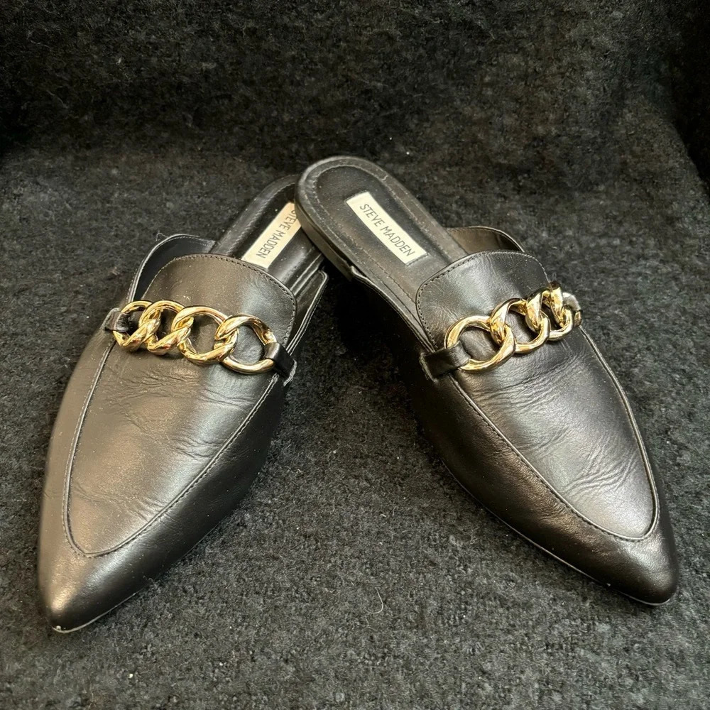 STEVE MADDEN Sz 10 Vivo Leather Pointy Toe Gold Tone Chunky Chain Slip On Mules